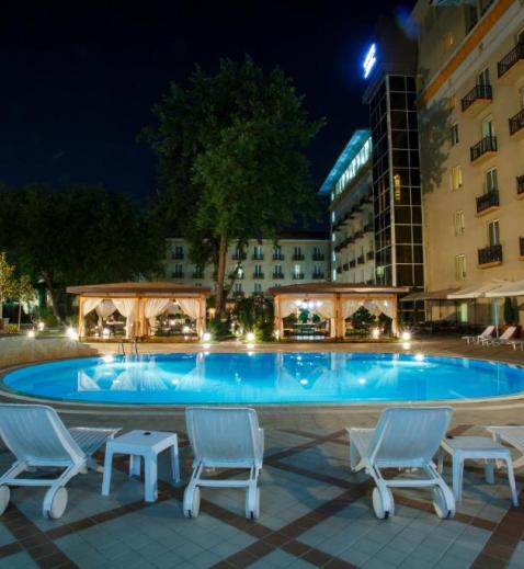 Гостиница LOTTE City Hotels Tashkent Palace