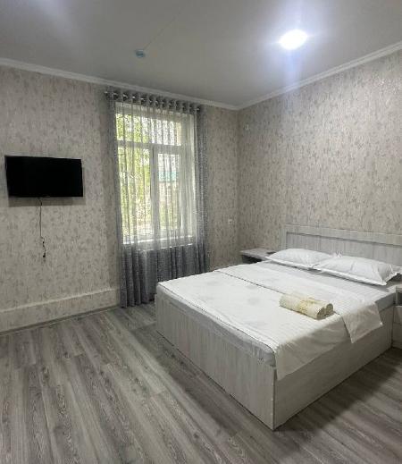 HOTEL 555